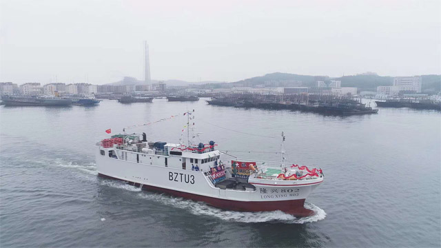 我國(guó)自主建造的首批兩艘大洋性玻璃鋼超低溫金槍魚(yú)延繩釣船隆興801和隆興802順利啟航，對(duì)于我國(guó)的玻璃鋼漁船產(chǎn)業(yè)化進(jìn)程具有里程碑式的重要而深遠(yuǎn)的意義。廣東博皓提供玻璃鋼船艇選材解決方案。