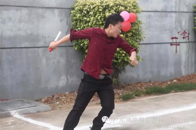 堅(jiān)韌不拔展雄風(fēng)，團(tuán)結(jié)協(xié)作顯氣魄--熱烈慶祝博皓首屆運(yùn)動(dòng)會(huì)隆重召開